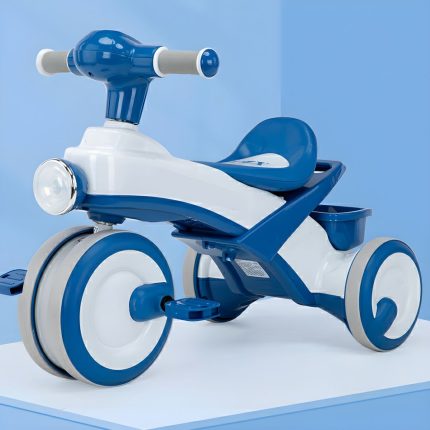 Triciclo de plástico durável para crianças de 3+ anos com luzes e rodas alimentadas por bateria, para uso interno/externo - Púrpura