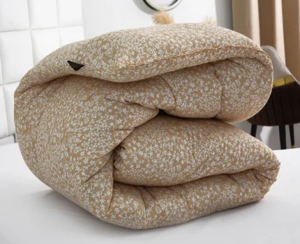 1 PC Single Comforter-Beige Bloom